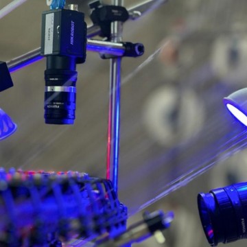 Fotònica, visió artificial i algoritmes: Aracne s’anticipa als defectes del teixit