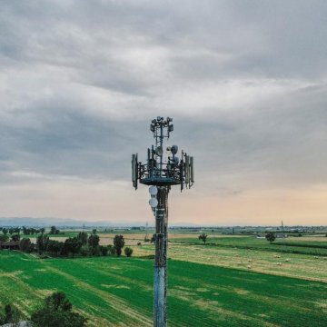 Connectats sobre el paper, desconnectats a casa: el forat digital del món rural