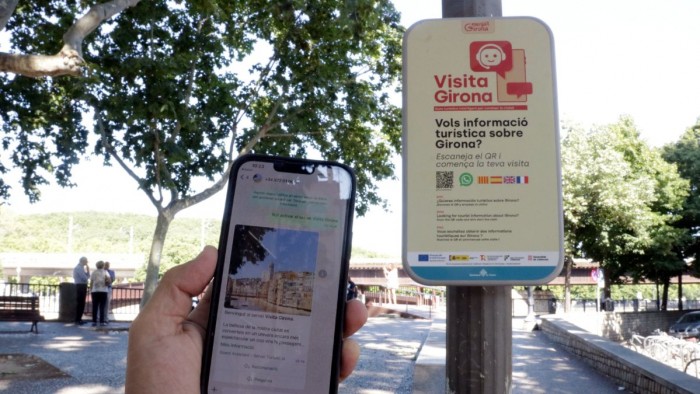 Girona crea un xat amb IA perquè els turistes s’informin sobre la ciutat