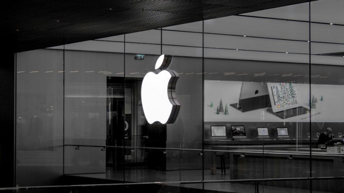 Apple respon a Elon Musk i defensa que l’App Store és “justa i lliure de biaixos”