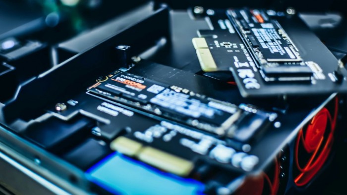 Les empreses catalanes dels sectors d’alta i mitjana tecnologia augmenten la facturació un 5,7% el 2023