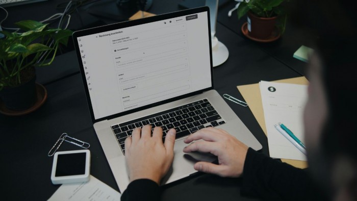 Hisenda ajorna fins al 2027 l’entrada en vigor de Verifactu