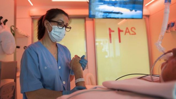 Bellvitge demostra que l’UCI multisensorial redueix l’ús de sedants i millora el confort dels pacients crítics