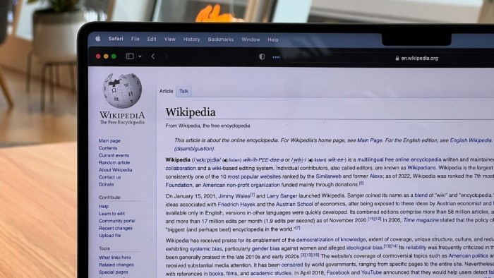 La Viquipèdia compleix 25 anys amb la versió en català situada entre les vint primeres en nombre d’articles