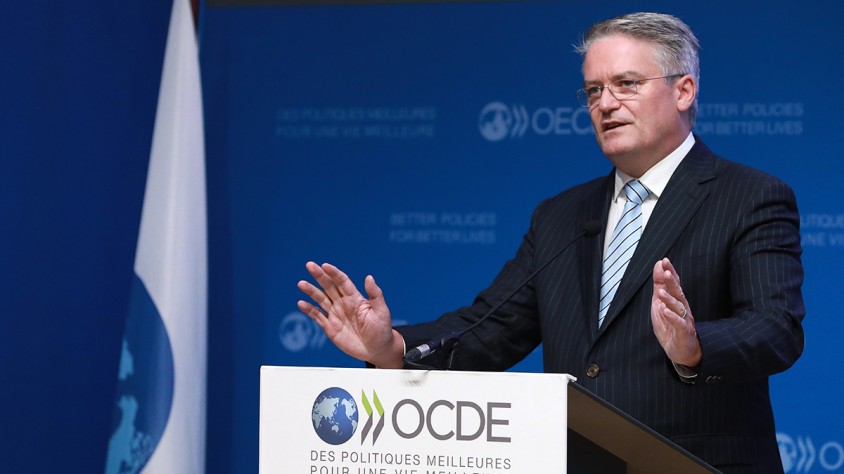 El secretari general de l'OCDE, Mathias Cormann, considera que el paquet "històric" permetrà que les grans empreses paguin un "percentatge just" d'impostos
