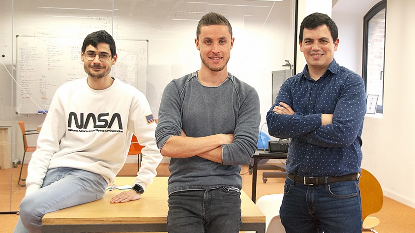 La tecnologia de StageInHome funciona a partir de xarxes generatives, la mateixa tècnica emprada en els 'deepfakes'