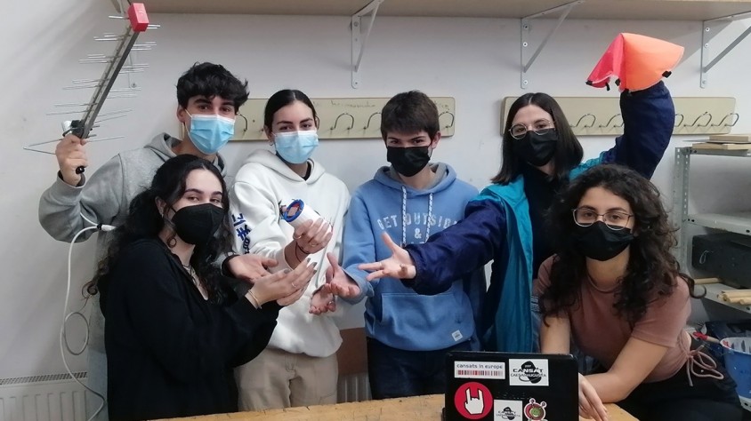 L'equip Hermes de l'Institut Terrassa viatjarà a Granada per disputar la final estatal del concurs CanSat