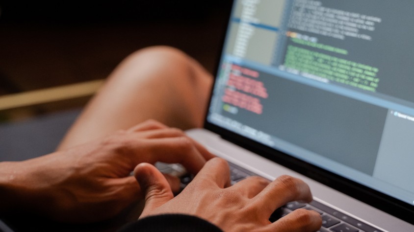 Python és el llenguatge de programació més utilitzat en les aportacions de codi obert de GitHub