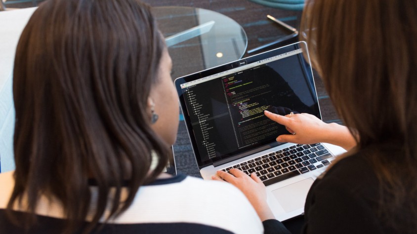 Els desenvolupadors d'apps i els consultors CRM & ERP són les següents especialitzacions digitals més demandades a Barcelona