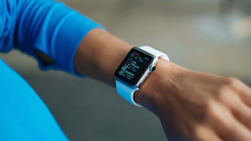 Els rellotges intel·ligents de Fitbit capten informació com els registres de menjar, pes, hores de son o seguiments de la salut femenina