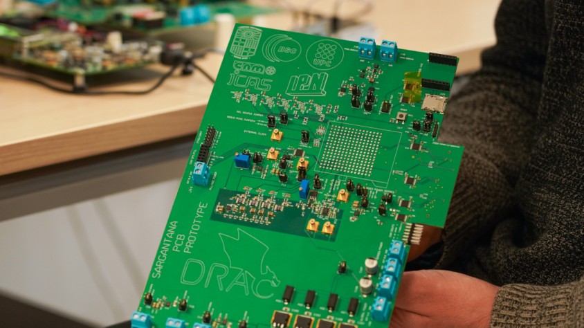 El xip Sargantana és la tercera generació del projecte DRAC, una iniciativa per crear un xip europeu per reduir la dependència tecnològica de l'estranger