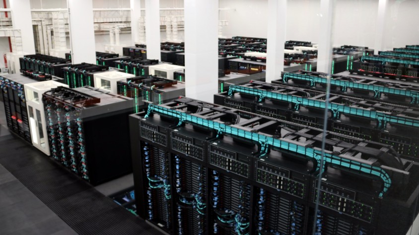 El MareNostrum 5 compta amb una partició de propòsit general i una accelerada, que ocupen la 19a i 8a posició del Top 500 de superordinadors del món, respectivament