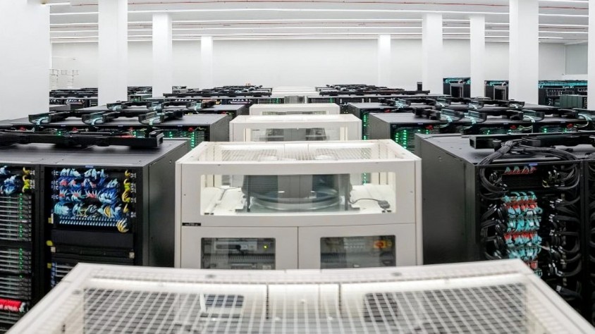 El BSC rep el premi Ciutat de Barcelona 2023 en Ciències experimentals i tecnologia pel disseny de l'arquitectura del MareNostrum 5, estrenat el passat desembre