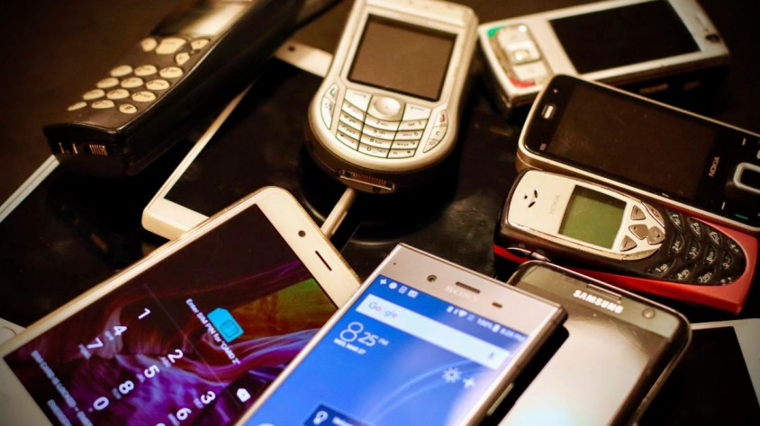 Fractus disposa de 40 famílies de patents i més de 120 llicències registrades, la gran majoria vinculades al sector de les telecomunicacions