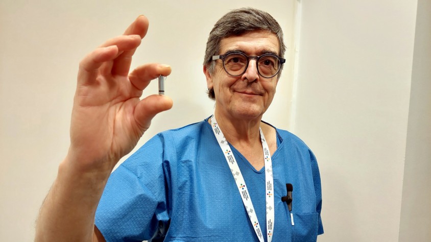Els MicraTM VR2 i AV2 de Medtronic tenen un volum de 0,8 centímetres cúblics i una massa d'1,75 grams