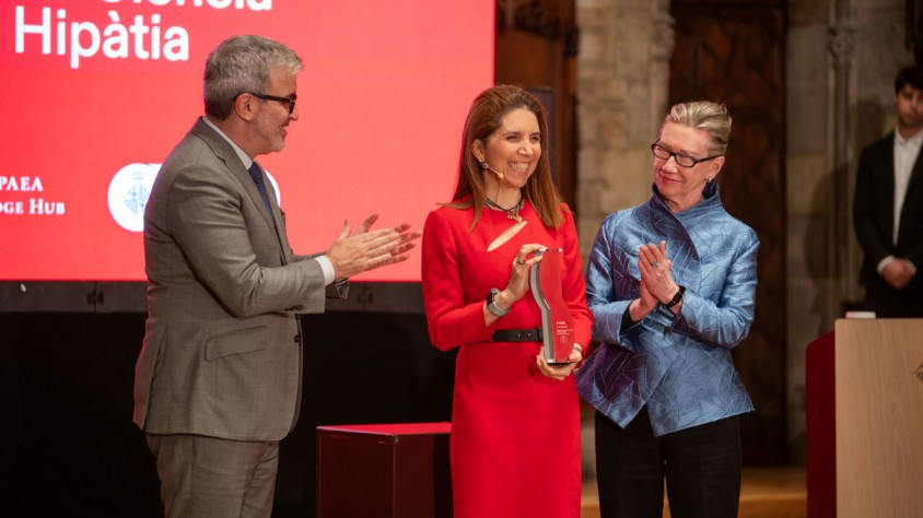 Nuria Oliver és cofundadora de la fundació ELLIS i ha treballat en empreses com Microsoft, Telefónica o Vodafone