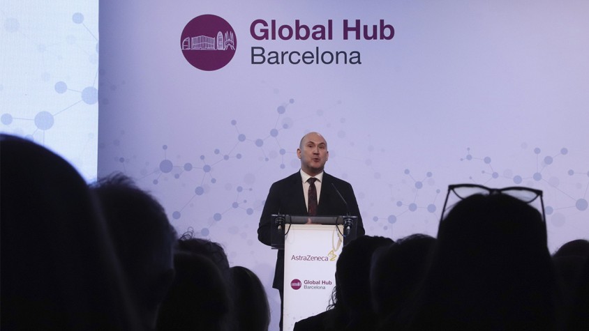 AstraZeneca afiança la seva aposta per Barcelona amb més inversió i més professionals