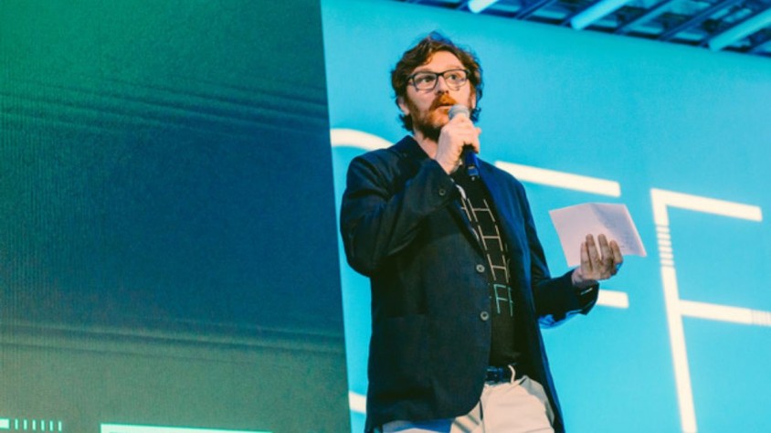Pep Salazar és director general i fundador d'OFFF Barcelona, un festival d'art digital que va néixer l'any 2001