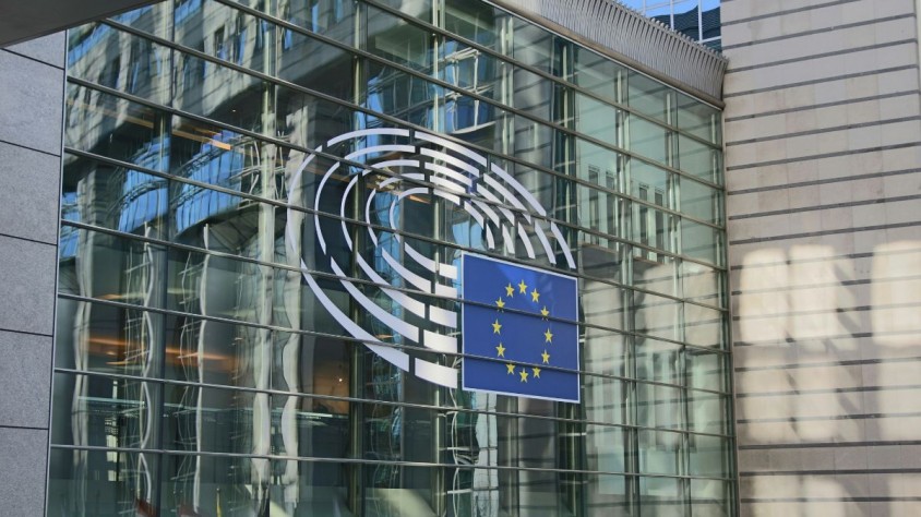 Meta s’exposa a una sanció econòmica de fins al 6% del seu volum de negoci, segons apunta la Llei de Serveis Digitals europea