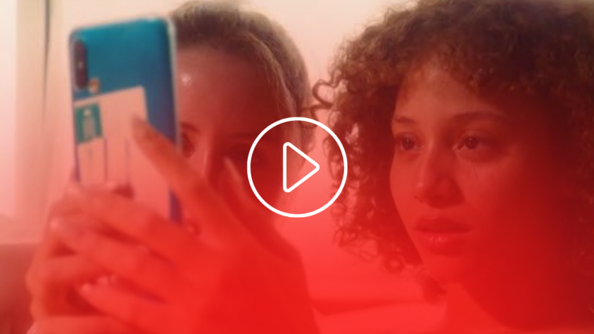 'Nudes' intenta fer reflexionar sober el risc de penjar certes imatges a les xarxes socials