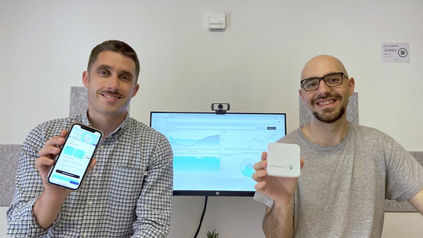 Orpheus incopora intel·ligència artificial al dispositiu per analitzar l'entorn i donar solucions reals que milloren la gestió dels espais