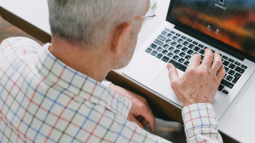 La línia de subvencions busca reduir les bretxes digitals i combatre els reptes actuals i futurs de la digitalització del país
