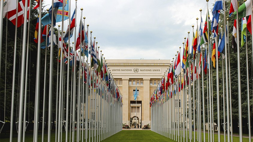 L'ONU llança set recomanacions per frenar l'impacte negatiu de la IA i garantir un desenvolupament sostenible amb la col·laboració internacional