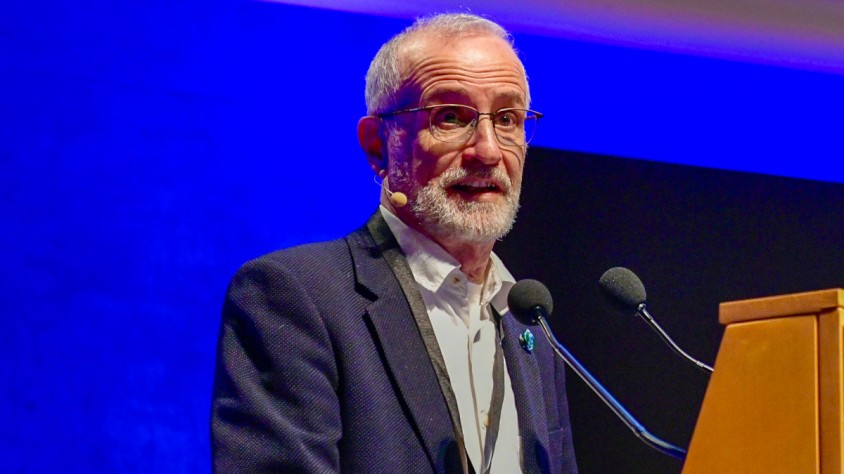 El professor d'investigació emèrit del CSIC, Ramon López de Mántaras, durant la seva intervenció en la 10a edició de l'AI & Big Data Congress, a Barcelona