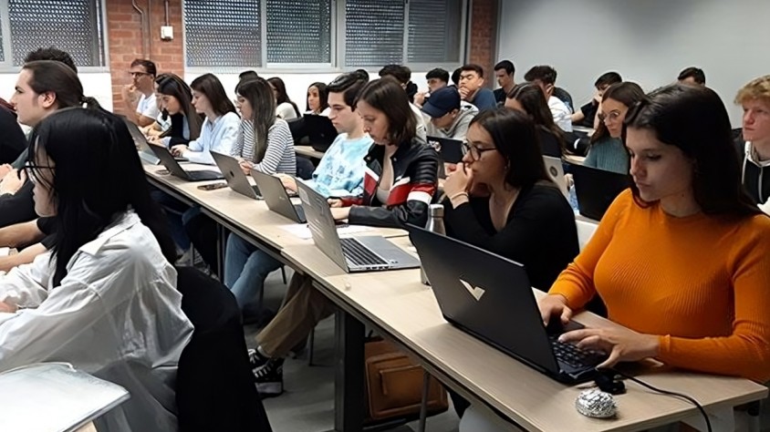 1.704 dels 5.336 nous estudiants matriculats a la UPC són noies, més de 120 noves alumnes respecte al curs 2023-24