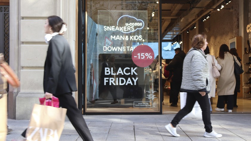 La suplantació d'identitat i la creació de webs fraudulentes són habituals durant el Black Friday