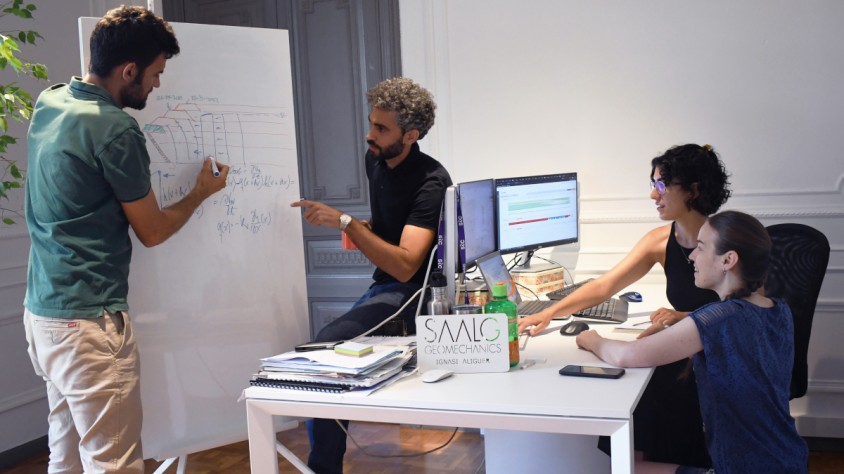 Després d'aplicar l'aprenentatge automàtic al disseny de projectes de construcció, SAALG Geomechanics idea un programari que millora les prediccions en el subsector de les tuneladores