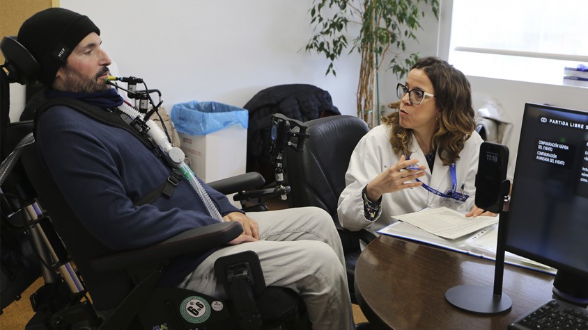 L'Hospital Vall d'Hebron testa MouthX, desenvolupat per Aurax, per ajudar les persones amb mobilitat reduïda