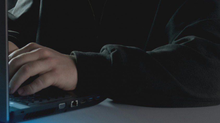 La intel·ligència artificial és emprada per millorar el realisme dels atacs i per suplantar identitats