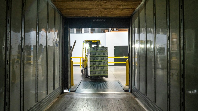 La solució de TrueCold es diferencia d'altres competidors pel fet que cobreix les tres fases de la cadena logística: la fabricació, l'emmagatzematge i la distribució