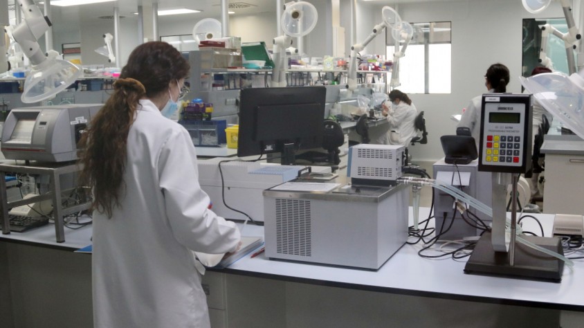 El sector farmacèutic i la biotecnologia són els sectors amb més sol·licituds de patents a Catalunya el 2024