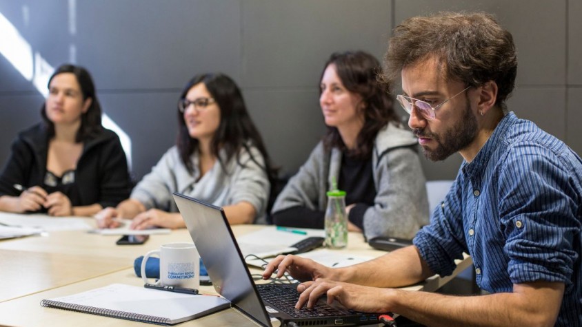 Barcelona Activa Treball vol empoderar les persones que busquen feina i informar de totes les possibilitats que ofereix el mercat de treball amb l’ajuda de la IA