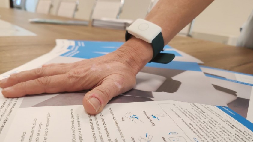 Canaria+, comercialitzada per ASPY, està present en sectors on es registren temperatures extremes, com la indústria, la construcció o la via pública