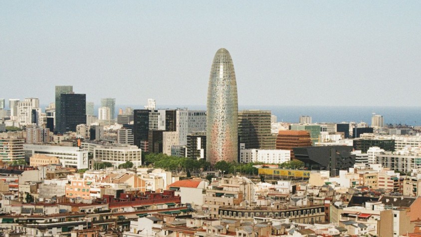 El consistori ha donat a conèixer aquest dimarts la iniciativa davant d’un centenar d’entitats com universitats, grups de recerca i empreses tecnològiques