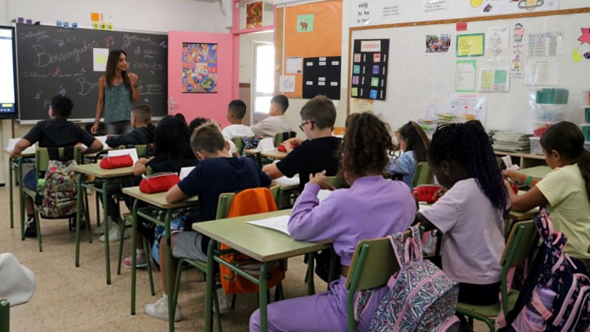 El Departament d’Educació podrà fer adjudicacions, a través de l’aplicatiu, de les baixes els cinc dies laborables i dotarà d’agilitat el procés de cobrir aquelles puntuals