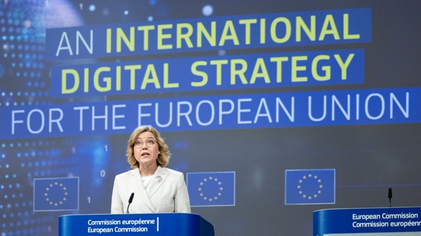 En cas de confirmar-se l’incompliment de l’article 34 de la DSA, es pot multar a la companyia de comerç electrònic amb un 6% de la facturació anual mundial