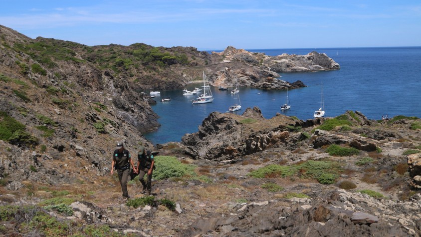 La normativa del Pla Rector d’Ús i Gestió (PRUG) fixa un topall màxim d’empreses de busseig i pesca recreativa i no permet festes en vaixells ni la circulació de motos d’aigua