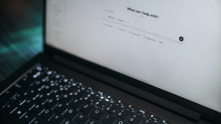 La mesura d’OpenAI arriba després que els pares d’un adolescent que es va suïcidar demandessin a la companyia pel paper que havia jugat el ChatGPT en la seva mort