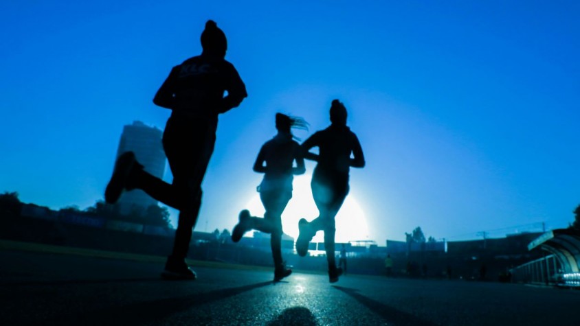 Sortir a córrer o anar en bici són dues de les activitats més habituals per poder fer en grup a través d’aquestes apps, que combinen esport i relacions socials