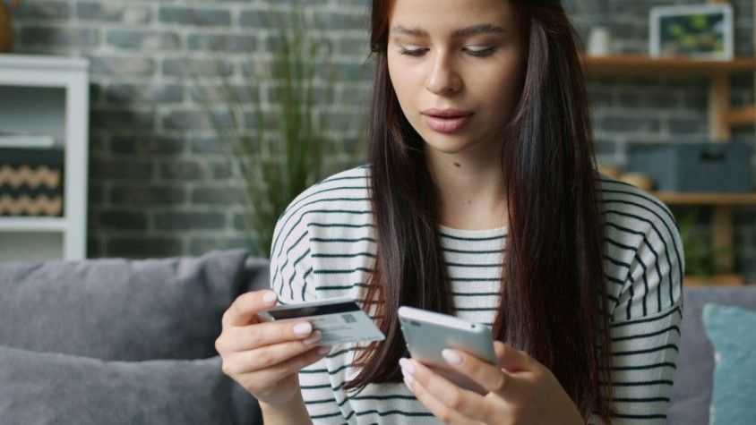 El mes d’octubre i els primers dies de novembre s’han incrementat el nombre de dominis registrats i un de cada onze ha estat qualificat de maliciós