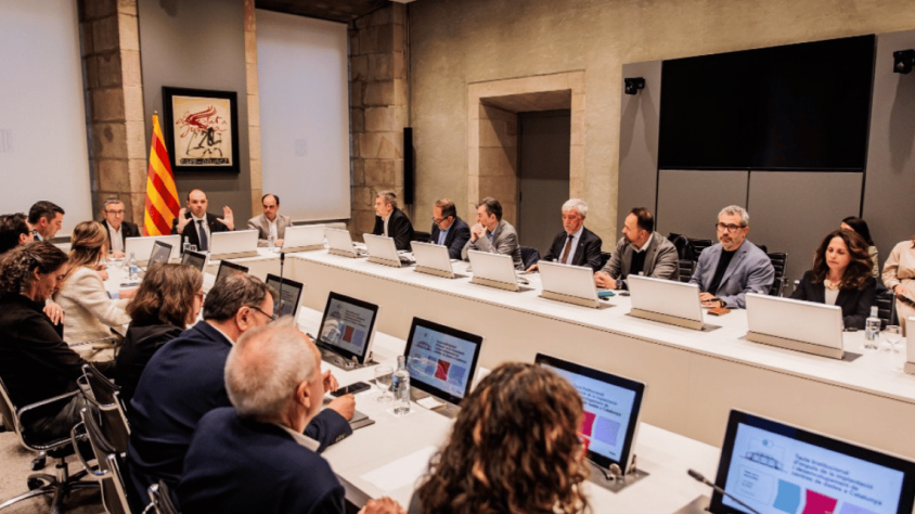 El Govern vol convertir el país en el port digital de la Mediterrània amb noves infraestructures clau per a la IA i la sobirania tecnològica.