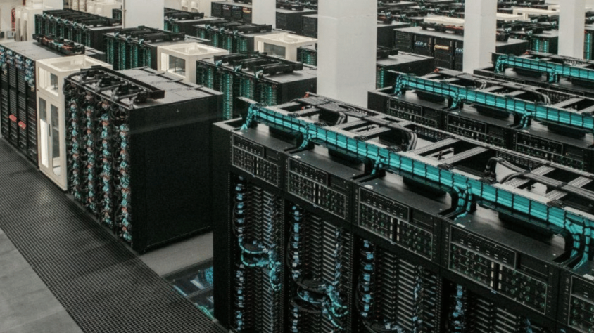 La Comissió Europea obre la convocatòria per construir fins a set grans infraestructures d’intel·ligència artificial amb una inversió potencial de més de 30.000 milions d’euros.