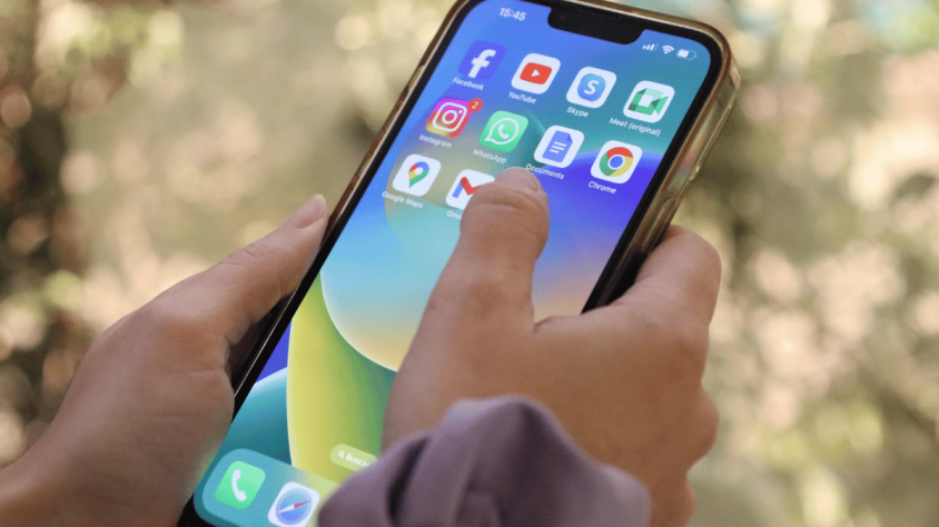 França, Espanya, Portugal, Dinamarca, Polònia, Romania, Grècia i Àustria ja han impulsat propostes amb edats mínimes diferents, mentre Brussel·les planteja ara un marc comú amb la EU KIDS Act.