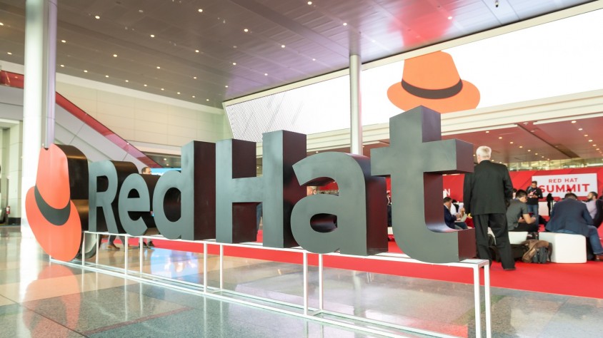 Red Hat vol integrar la seguretat de contenidors i Kubernetes de StackRox