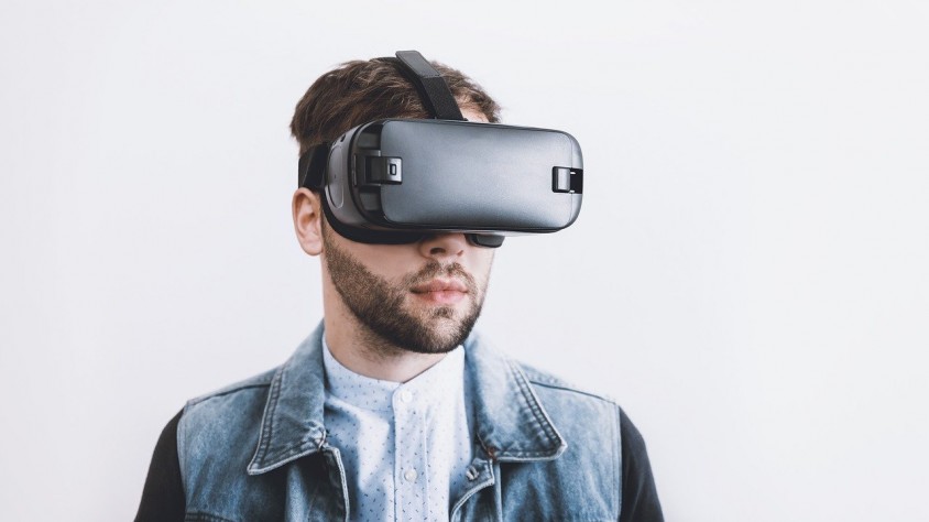 Apple treballa en la creació d'un casc de realitat virtual